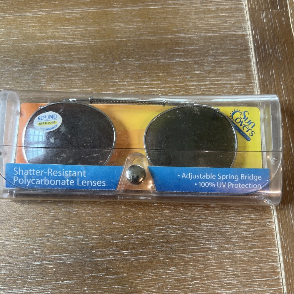 NOS SunCover Sun Cover Clip On Polarized Lenses New in Case Oval Silver Frame